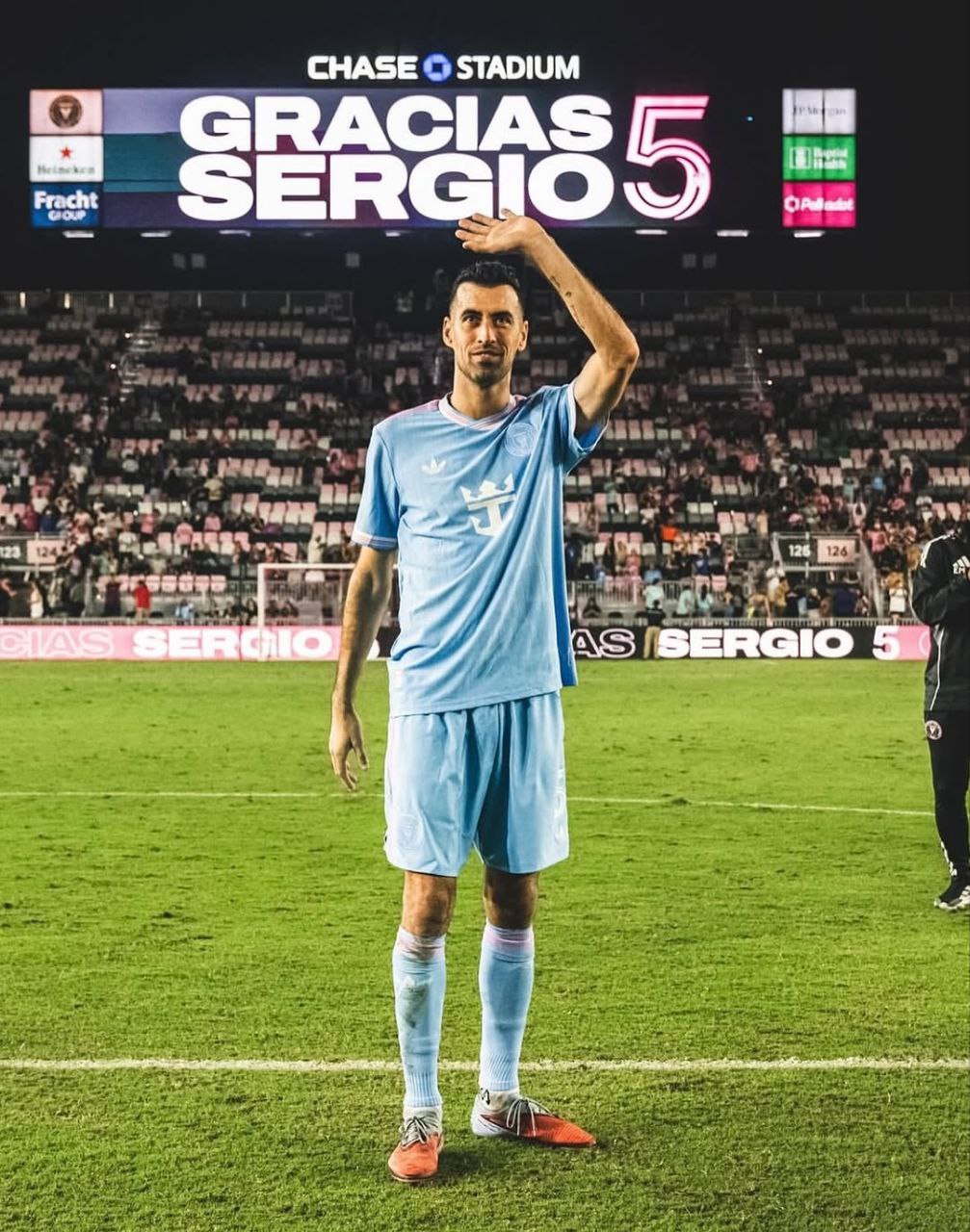 EXCLUSIVE: Sergio Busquets set to retire from professional football