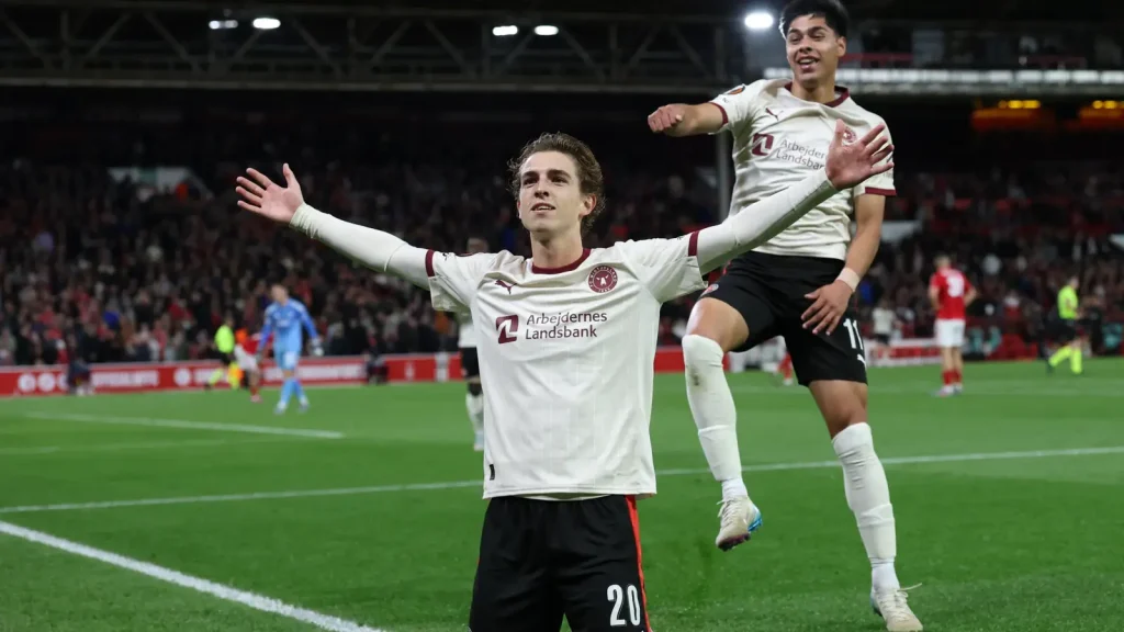 Midtjylland scores Nottingham Forest