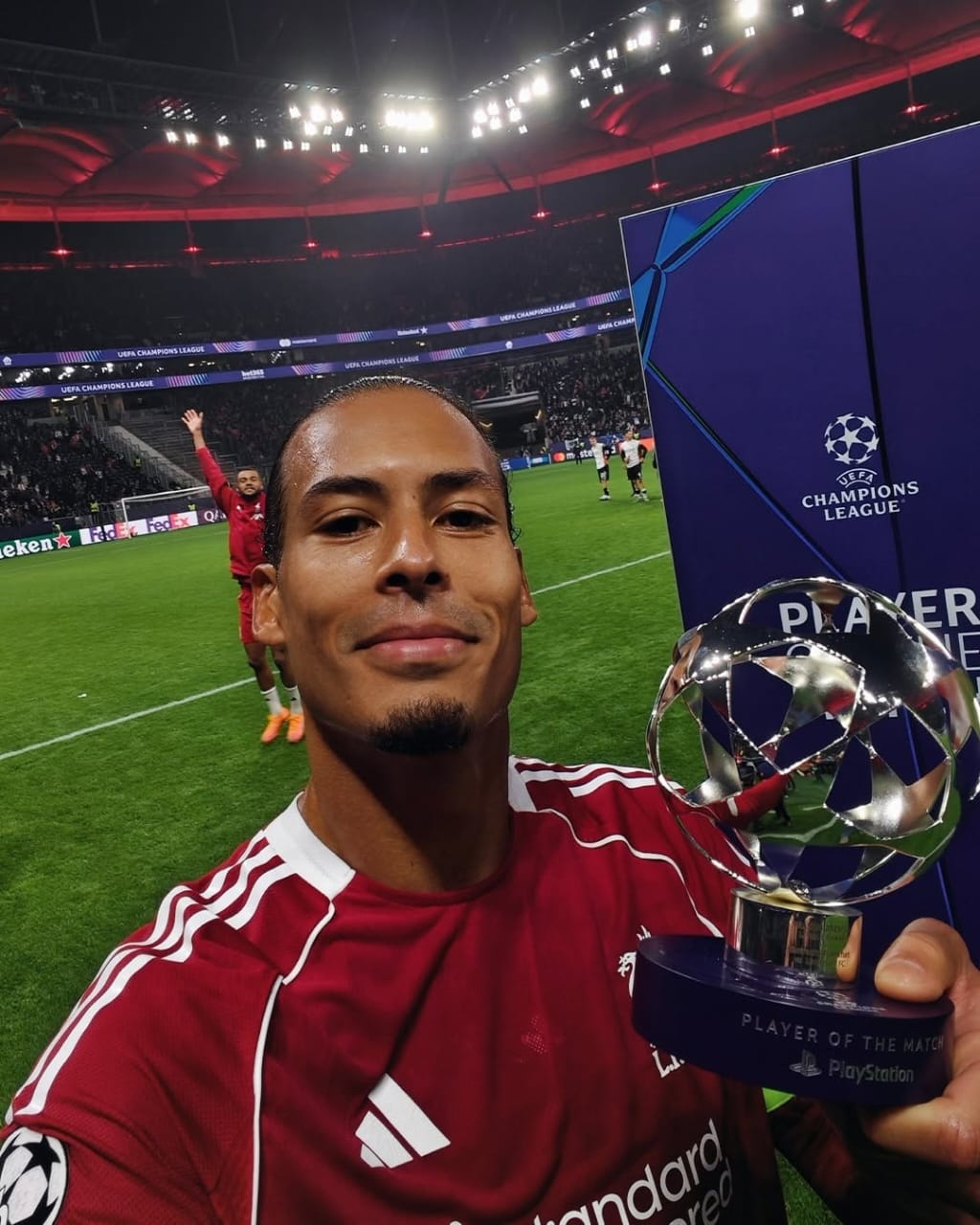 NEW: “We had a proper debrief with the manager… we also had a separate one as players” – van Dijk