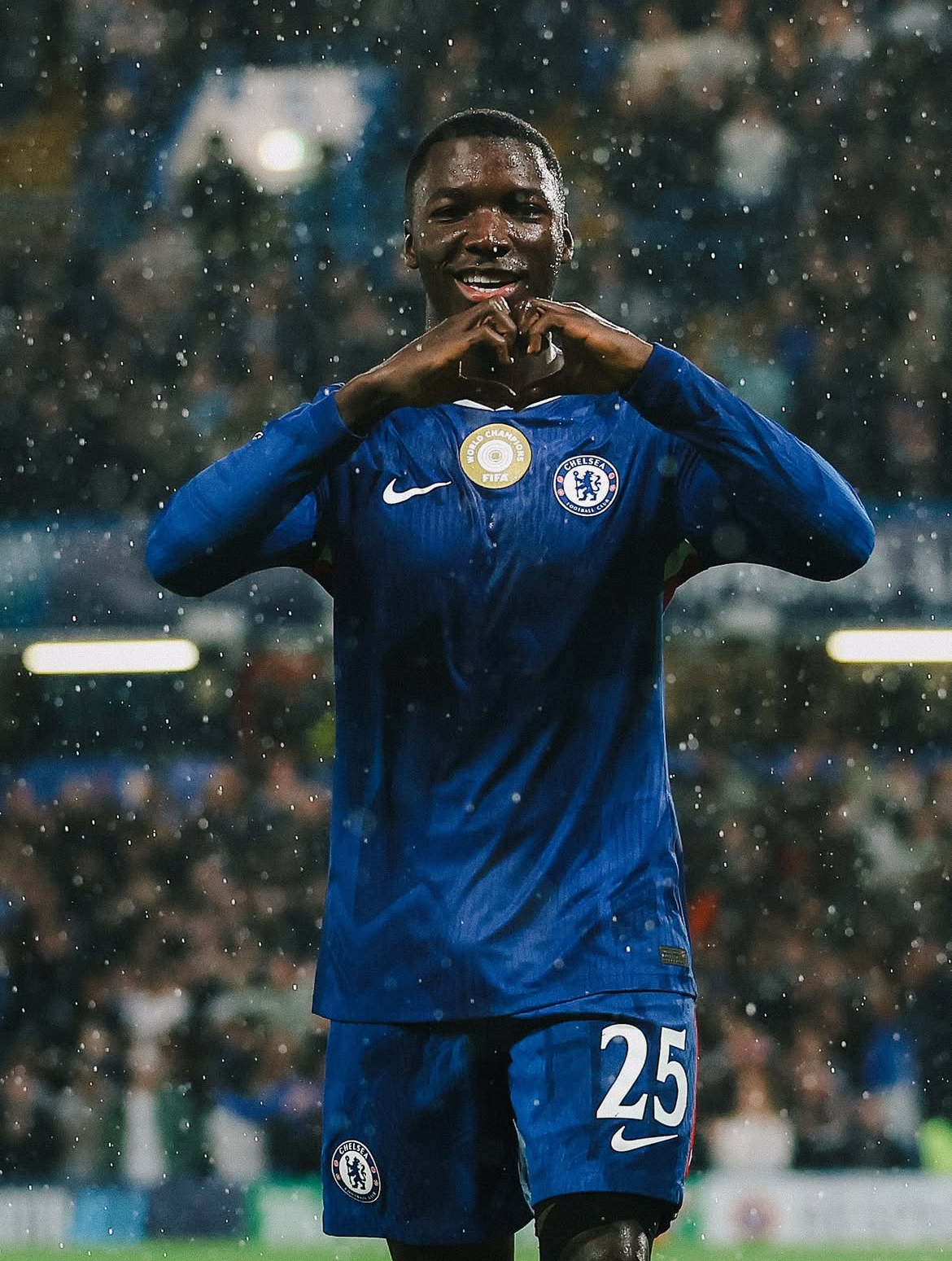 Moisés Caicedo injury