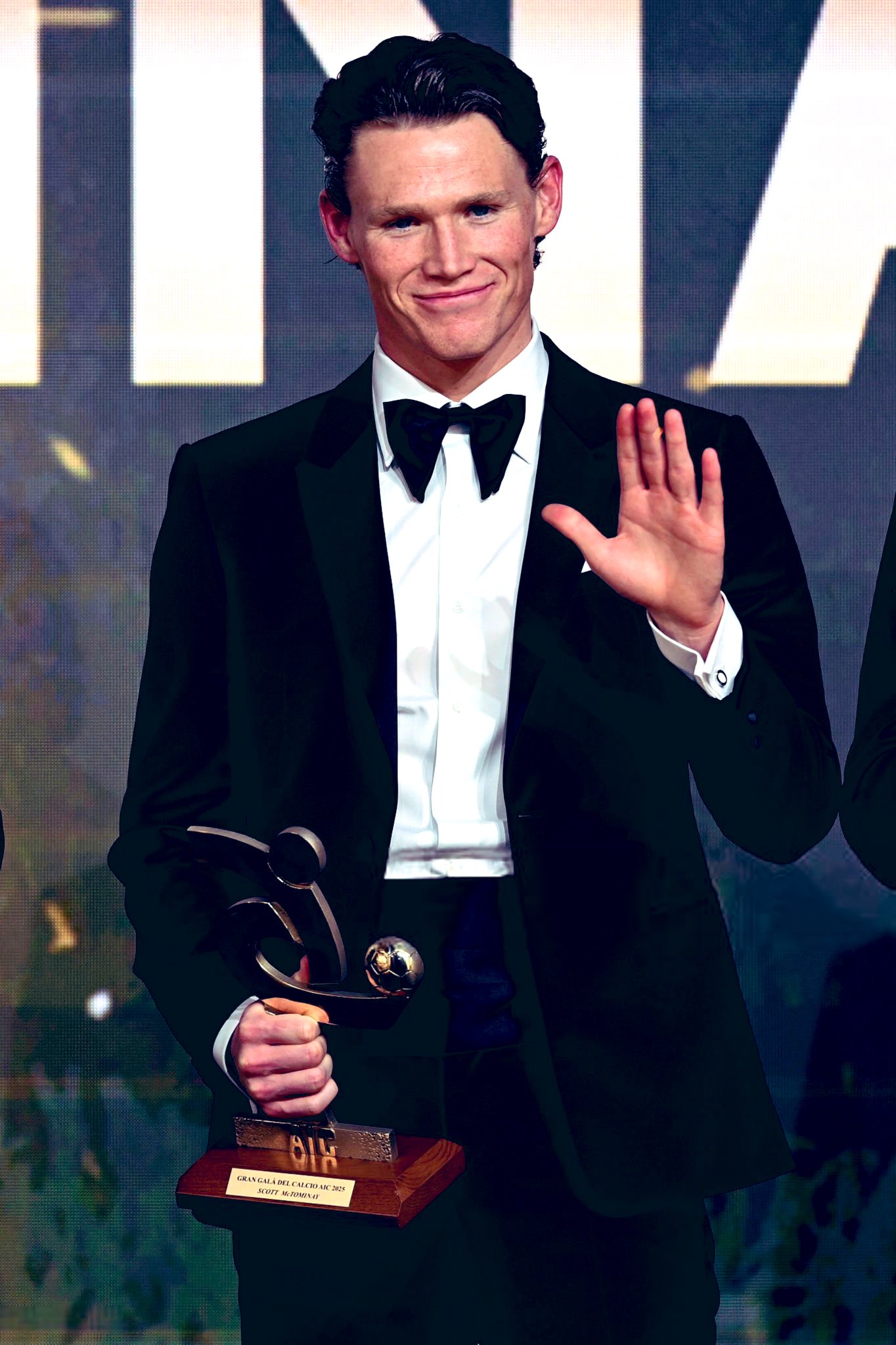 Exclusive: McTominay receives prestigious Serie A Player of the Year award 
